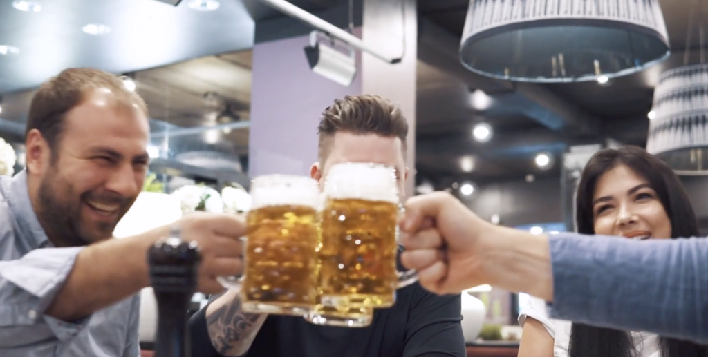 Cheers pose 